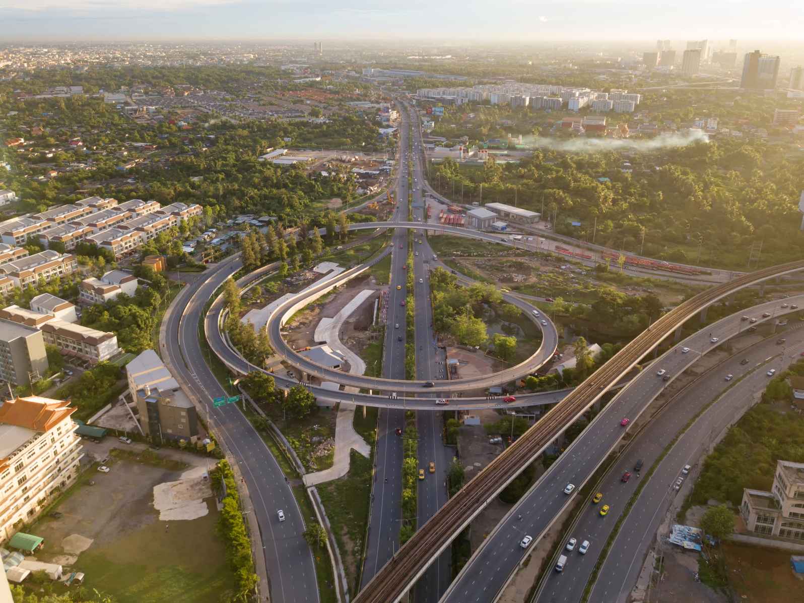 Strategic Location and Excellent Connectivity